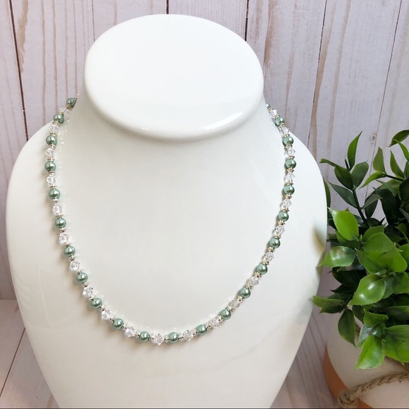 Jewelry - Swarovski Crystal & Sage Green Pearl Bead Necklace